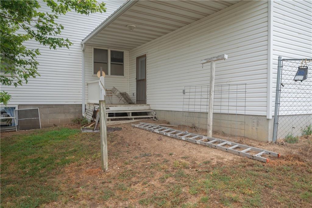 619 N Highway V Highway Property Photo 12