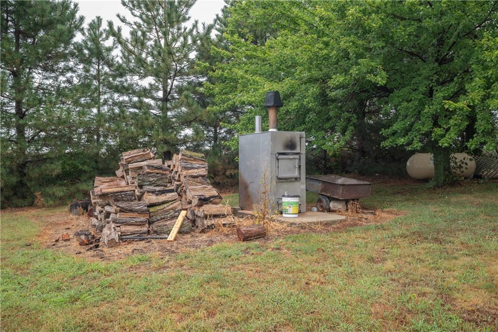 619 N Highway V Highway Property Photo 14