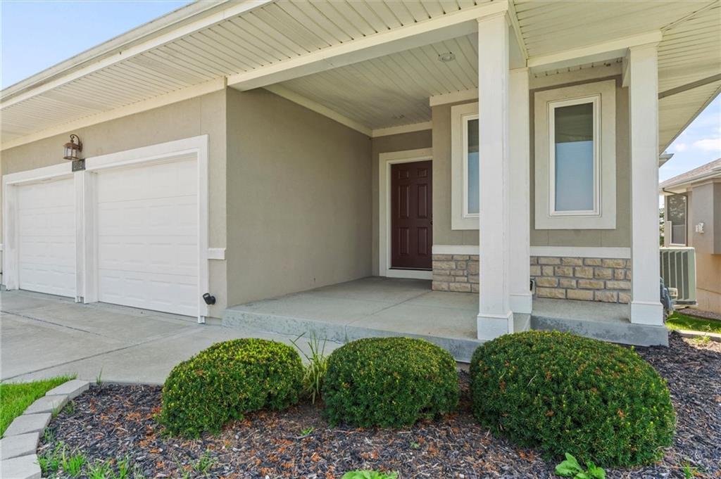 2012 Greenfield N/a Property Photo 4