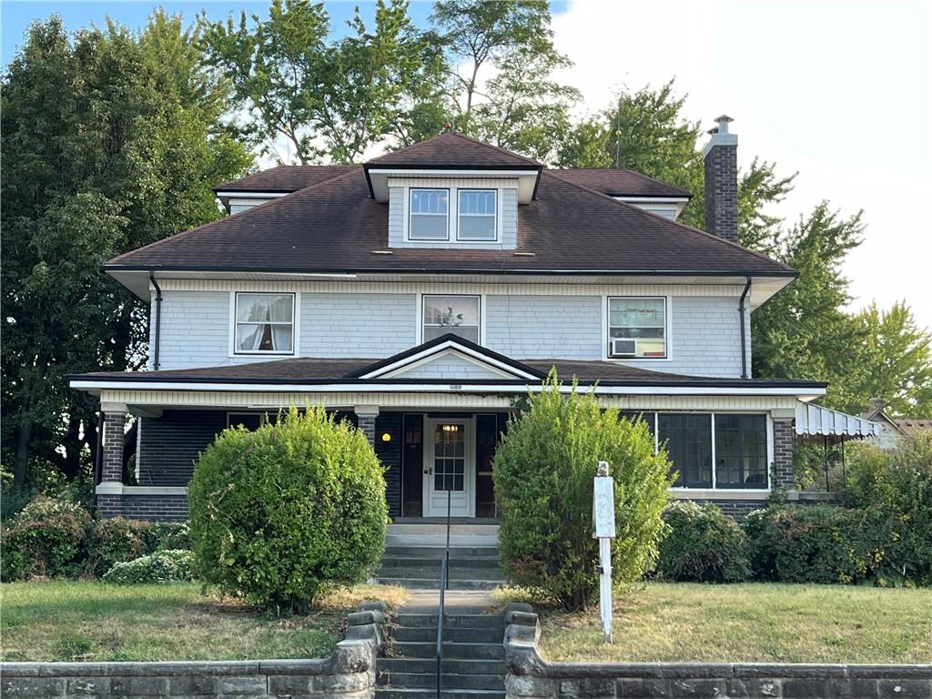 210 E Gay Street Property Photo