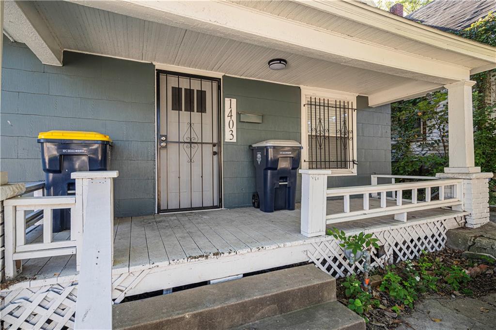 1403 Collins Street Property Photo