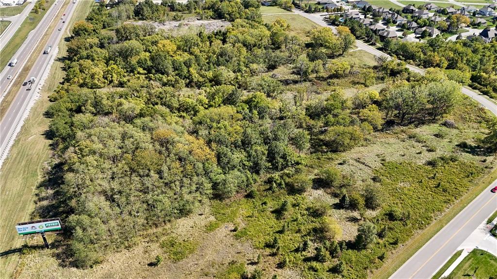 2401 Coronado Drive Property Photo 3