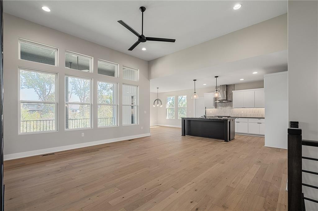 8973 Shady Bend Road Property Photo 7