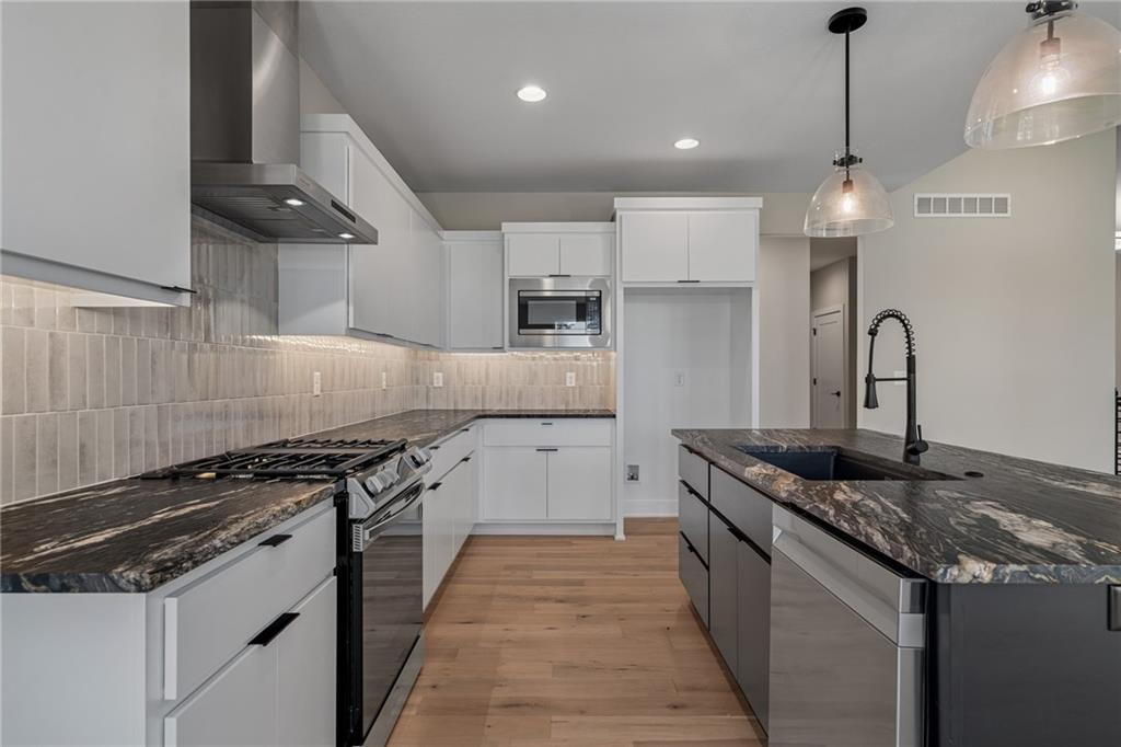 8973 Shady Bend Road Property Photo 14