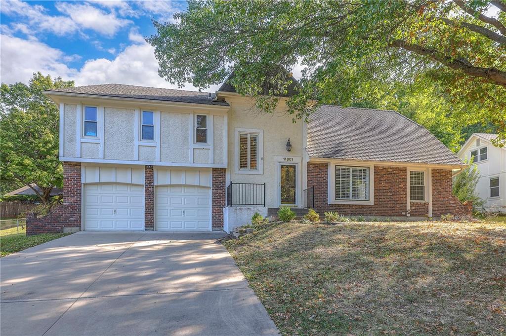11801 Avila Drive Property Photo