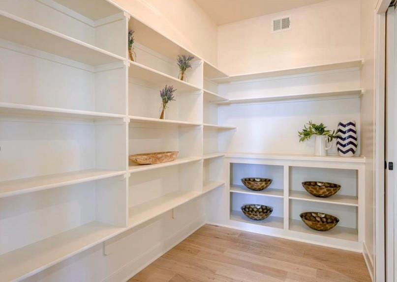 9300 Zarda Drive Property Photo 14