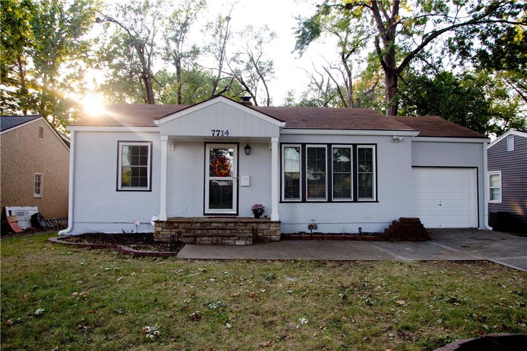 7714 Washington Street Property Photo 1