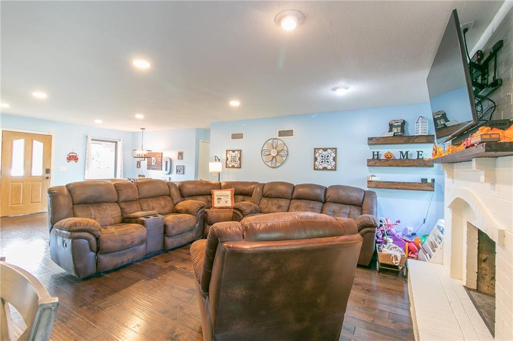 703 Ozark Short Line N/a Property Photo 8