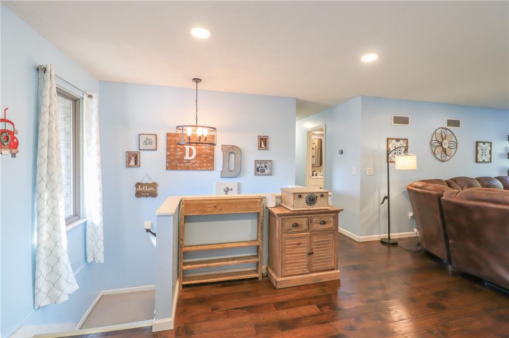 703 Ozark Short Line N/a Property Photo 14