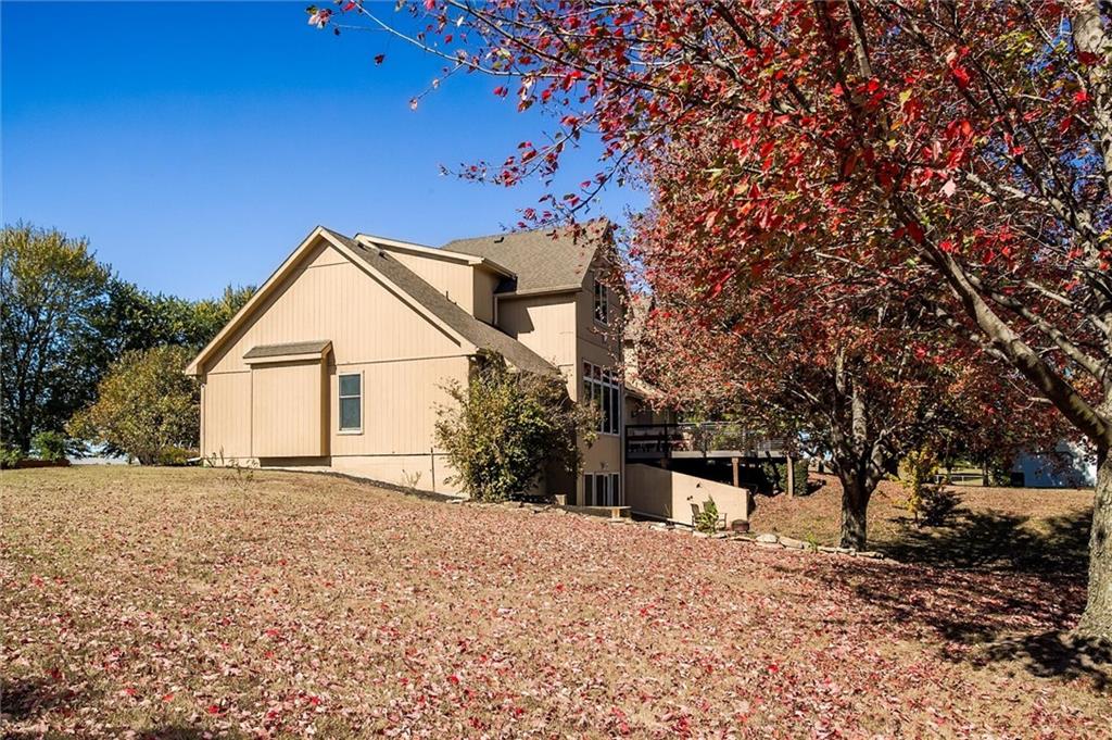 15609 Short Lane Property Photo 3