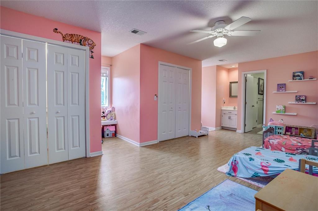 15609 Short Lane Property Photo 29