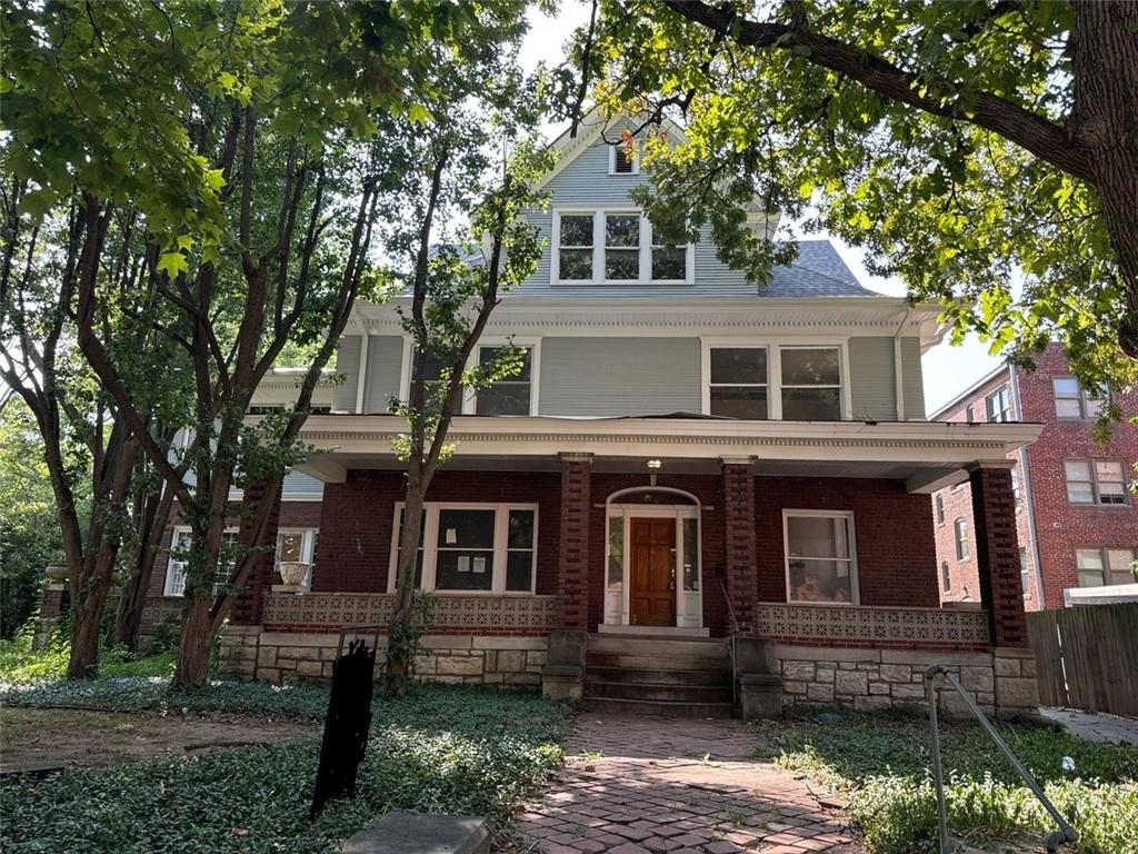 3512 Kenwood Avenue Property Photo
