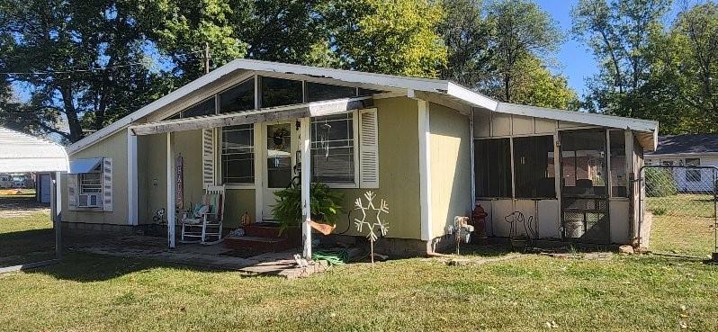 422 S Webster Street Property Photo