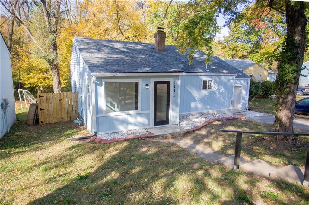 1712 S Brookside Avenue Property Photo