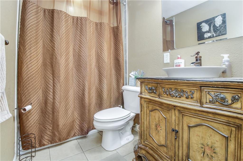 2001 N Lexington Street Property Photo 12