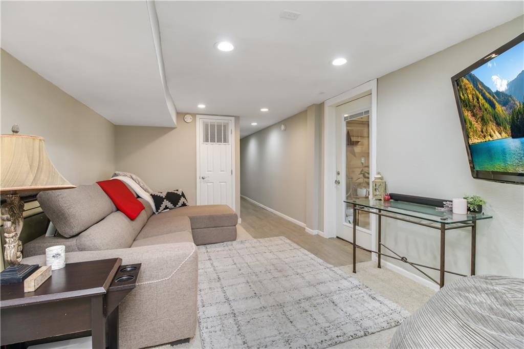 2001 N Lexington Street Property Photo 16