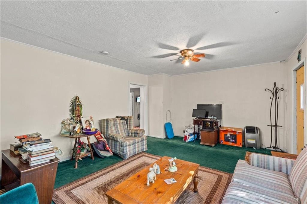 1803 S 98th Street Property Photo 4