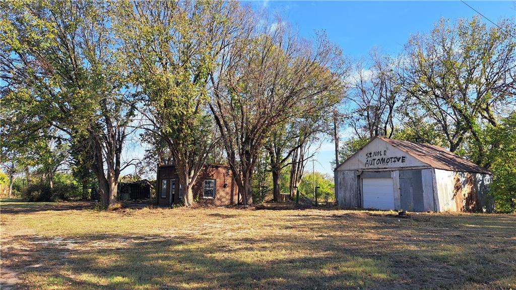 207 E 4th N/a Property Photo 3