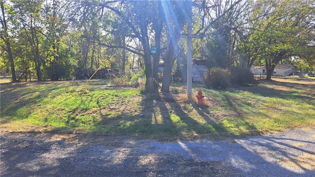 207 E 4th N/a Property Photo 4