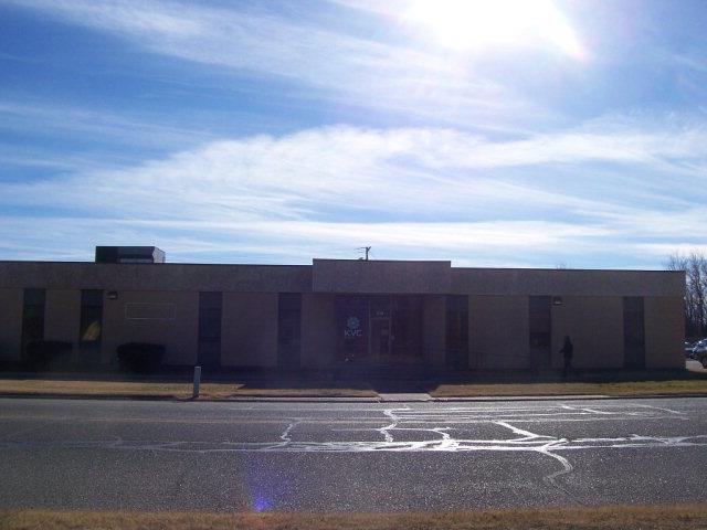824 E 4th Street Property Photo 2