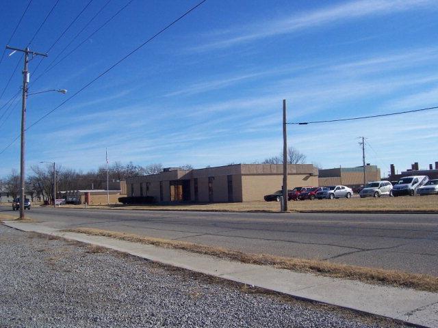 824 E 4th Street Property Photo 4