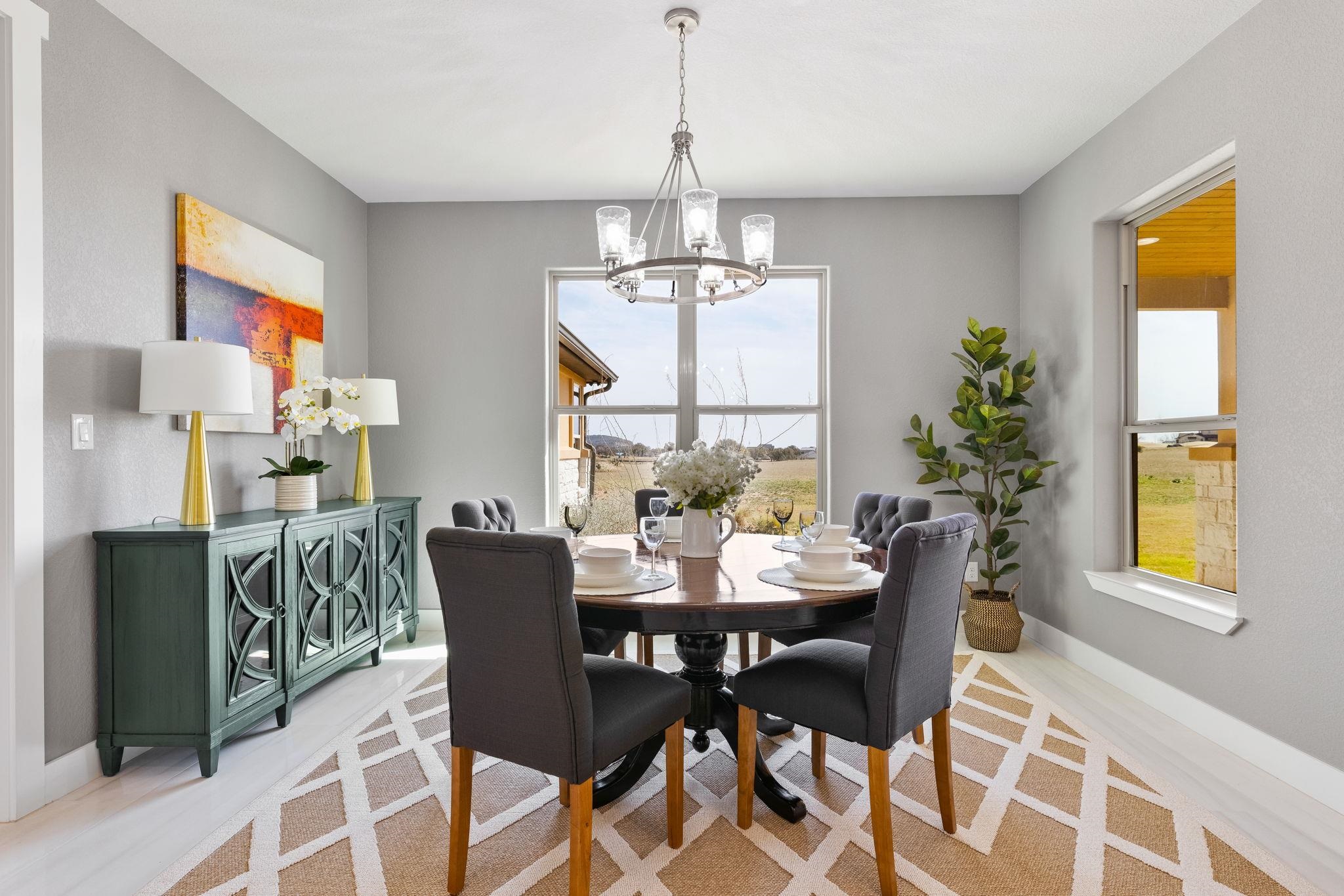 117 Sandia Loop Property Photo 4