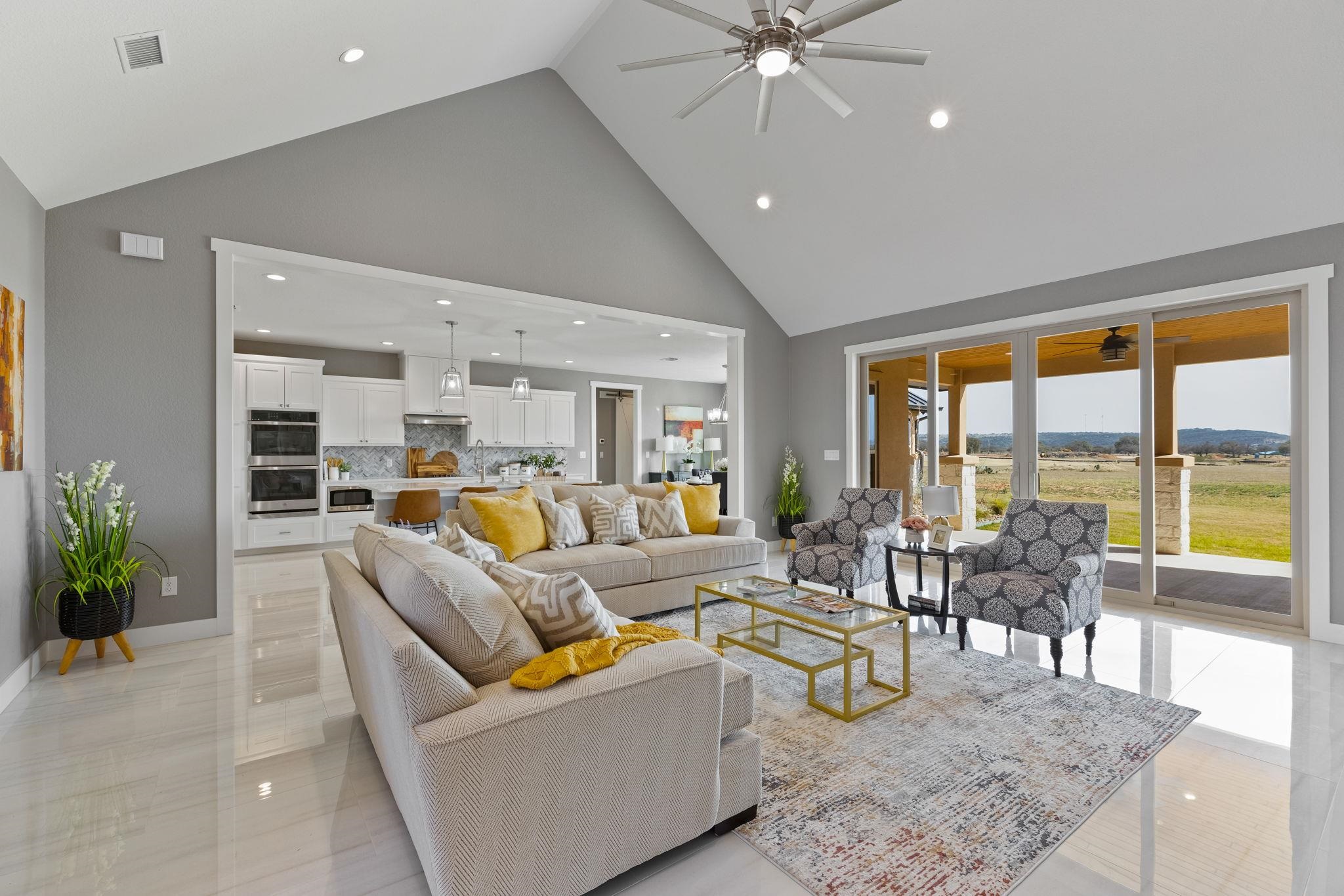 117 Sandia Loop Property Photo 5