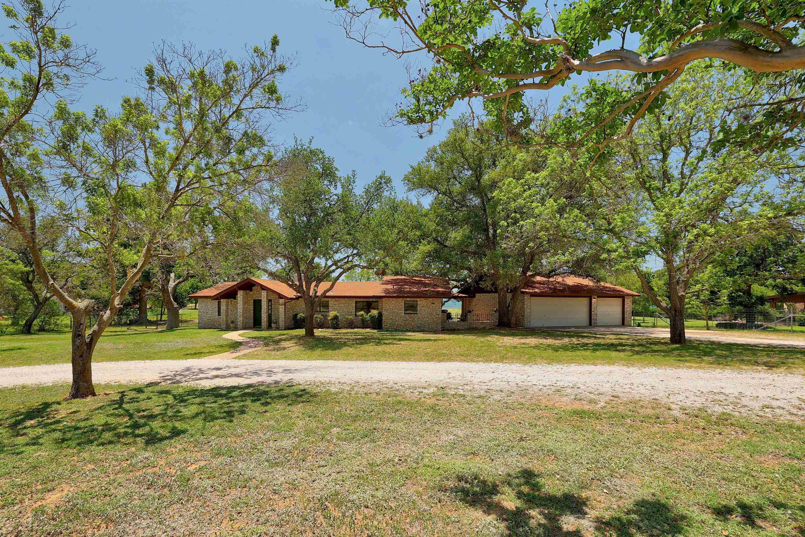 234 S Chaparral Property Photo 2