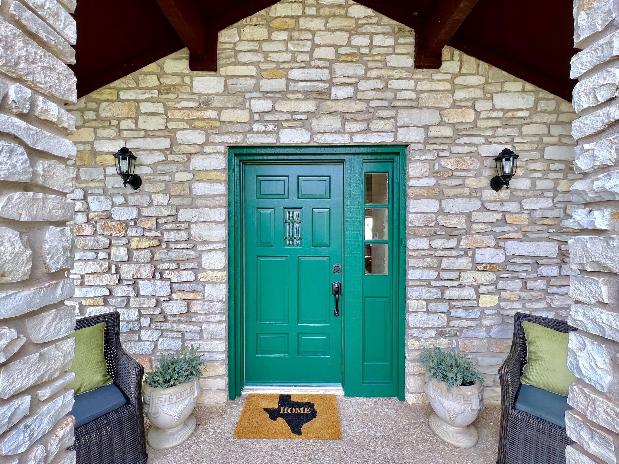234 S Chaparral Property Photo 4
