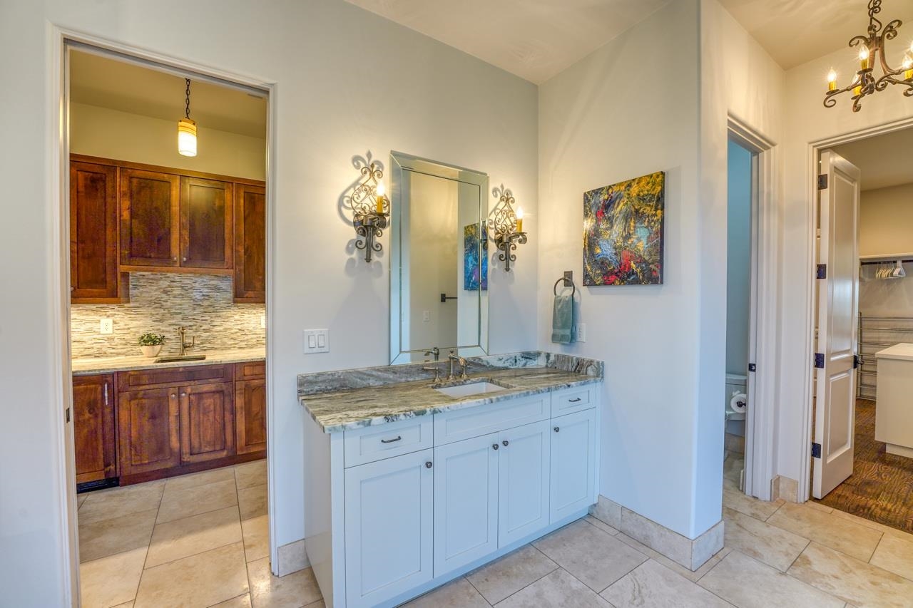 1300 Apache Tears Property Photo 13
