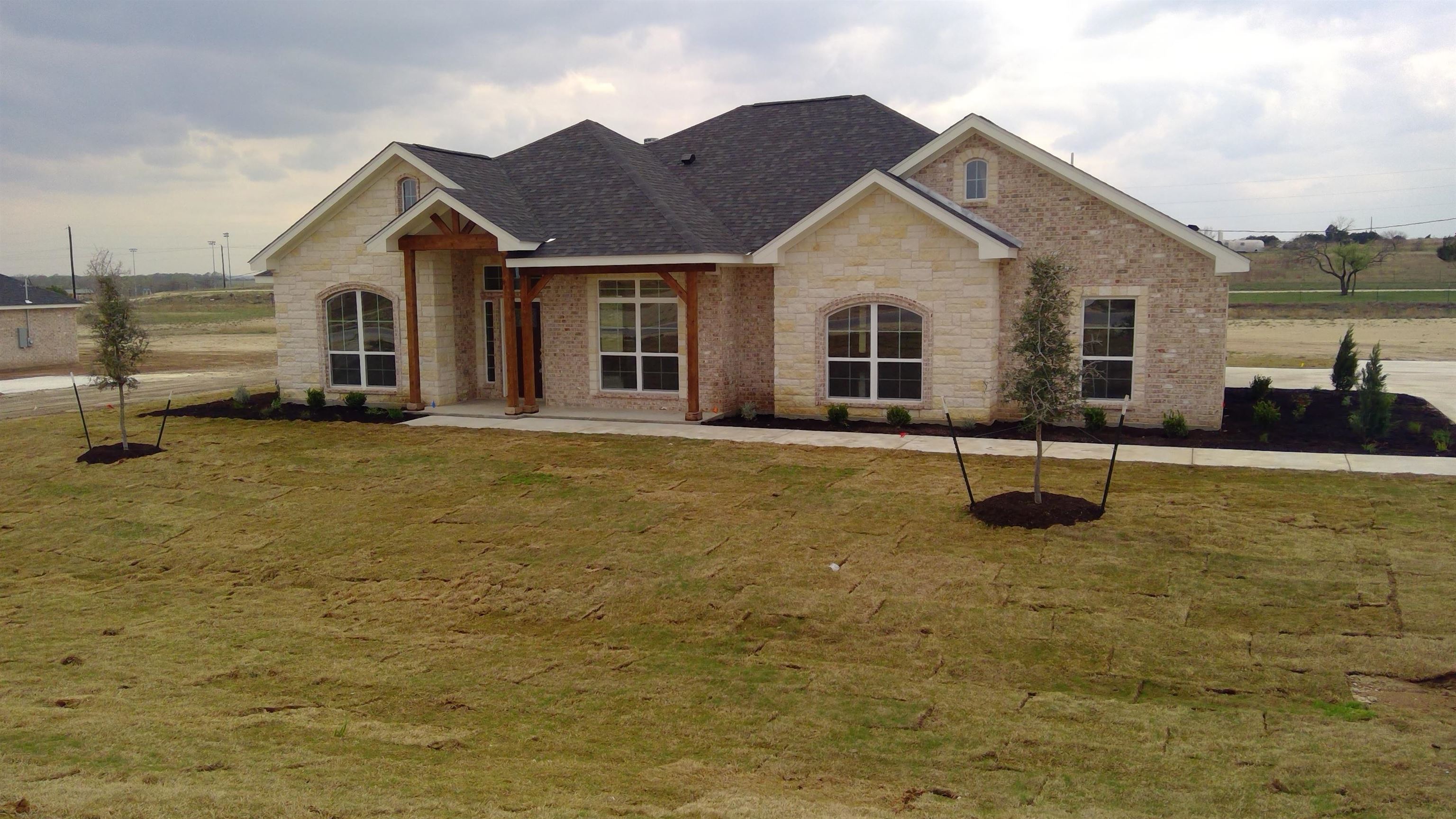 196 Hillside Lane Property Photo 1