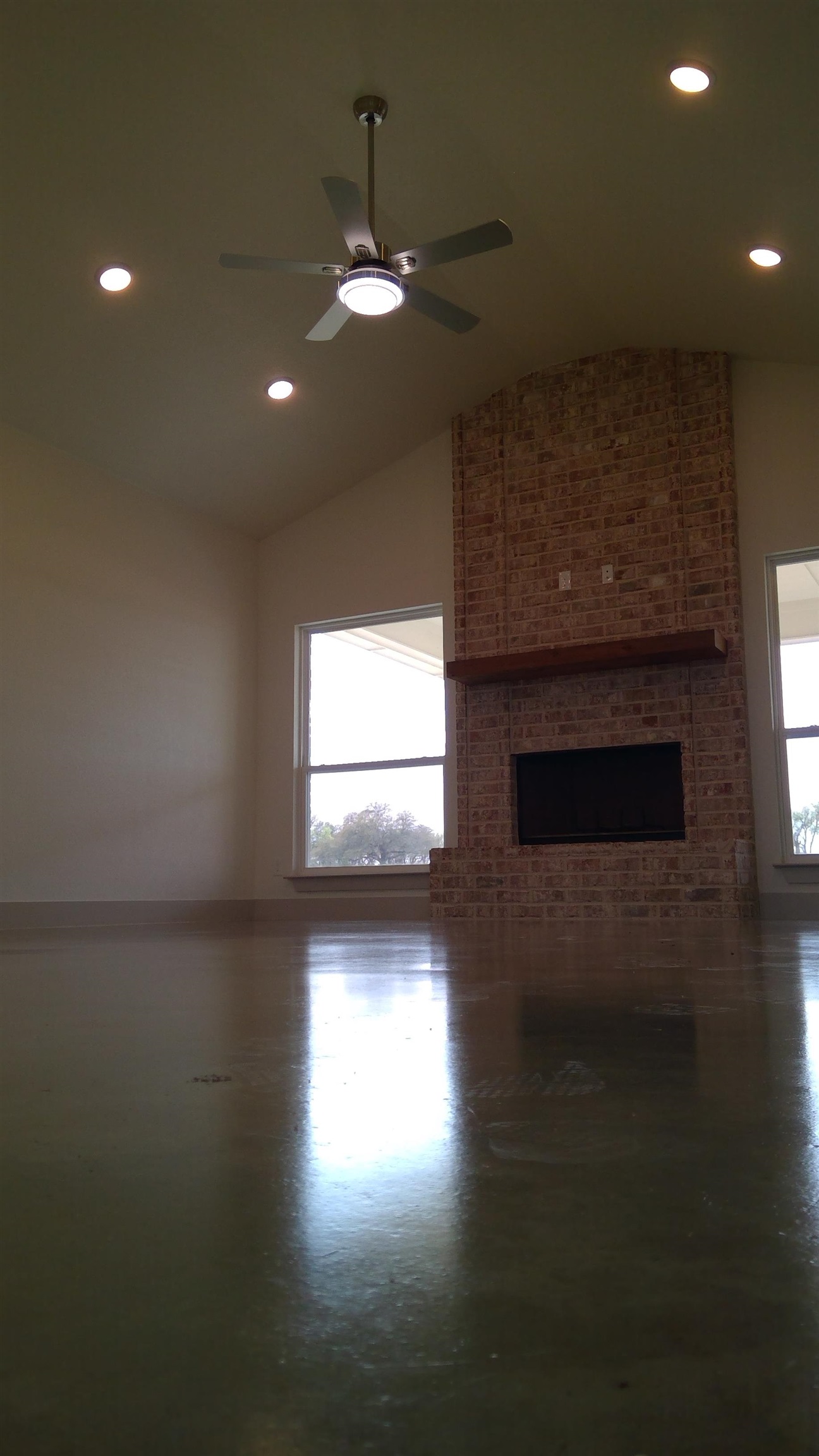 196 Hillside Lane Property Photo 7