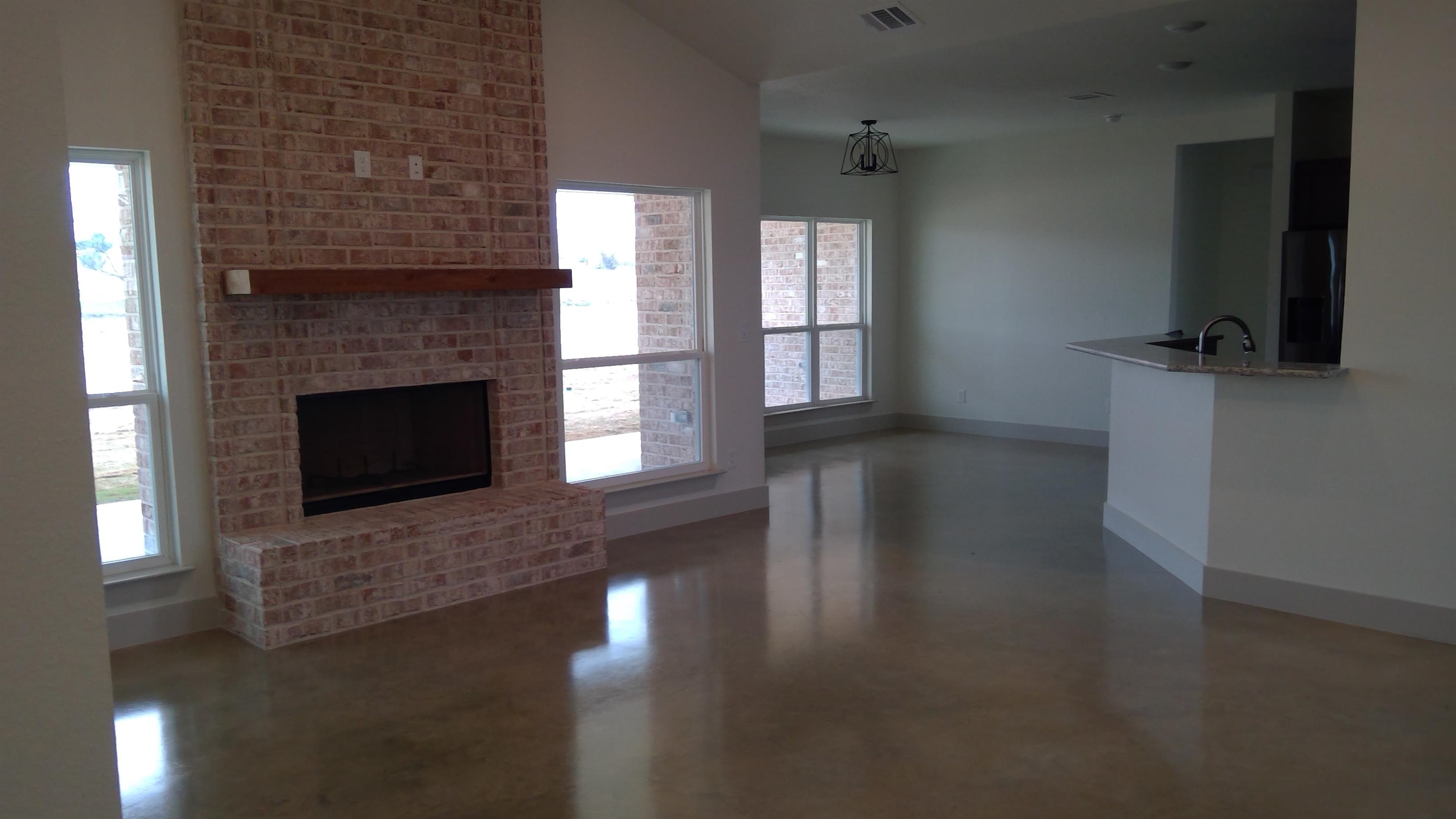 196 Hillside Lane Property Photo 8