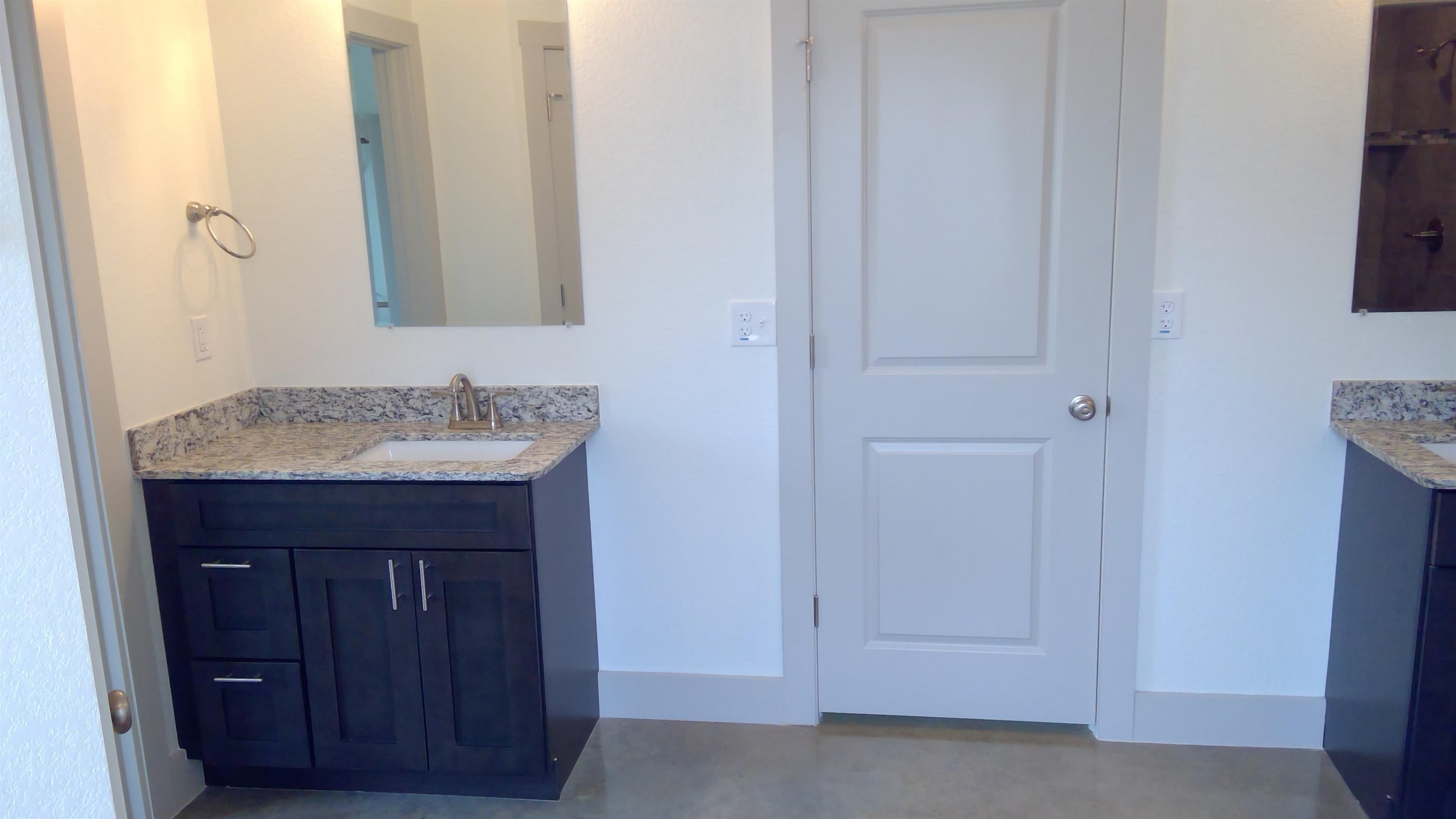 196 Hillside Lane Property Photo 16