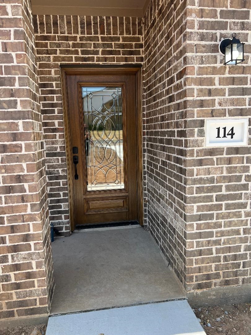 114 Belaire Drive Property Photo 4