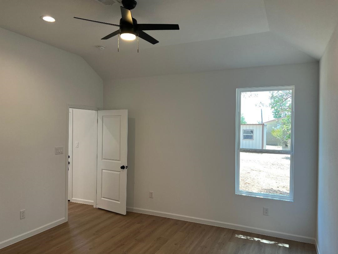 114 Belaire Drive Property Photo 10
