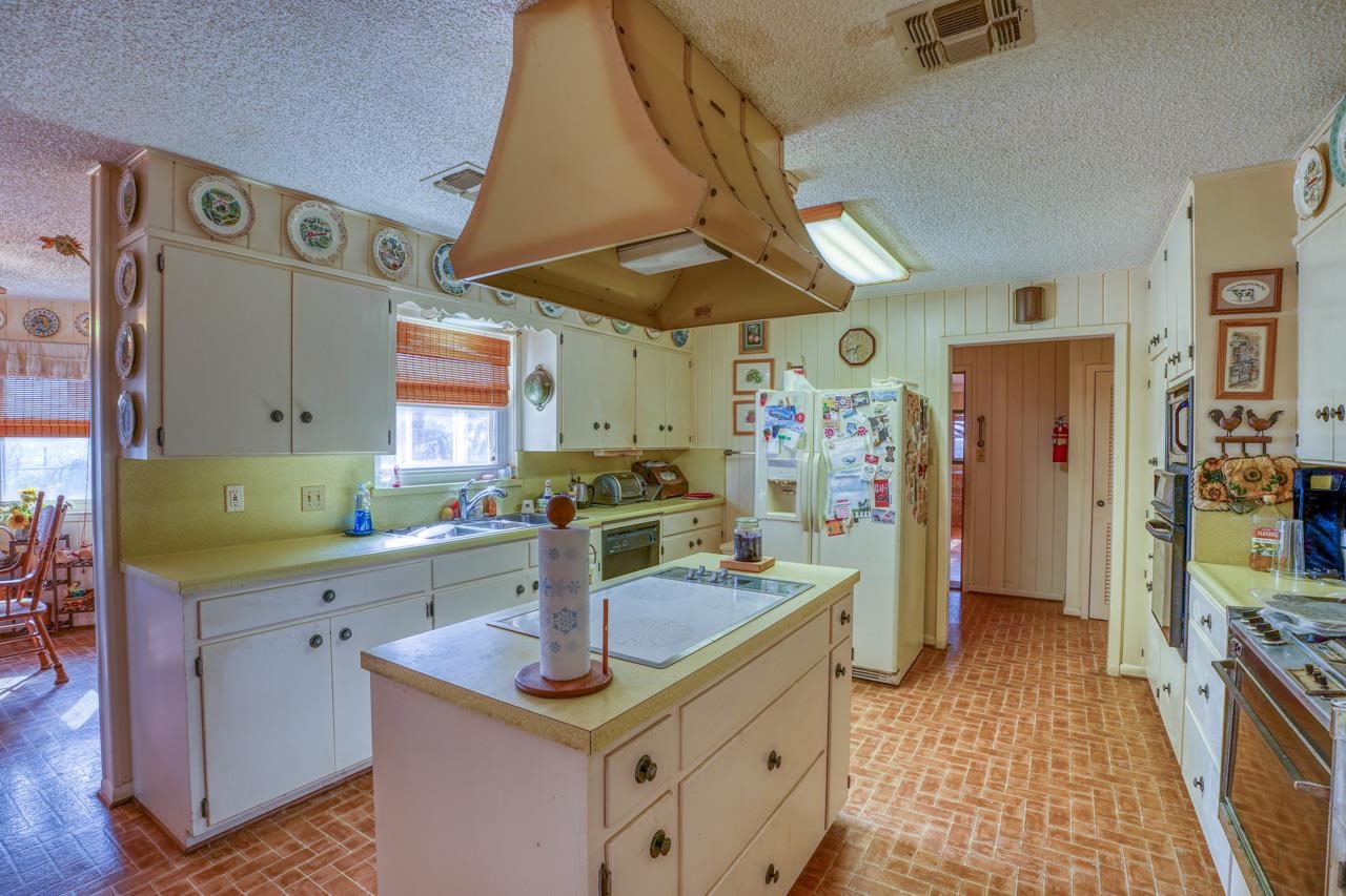 938 Sandy Mountain Dr. Property Photo 13