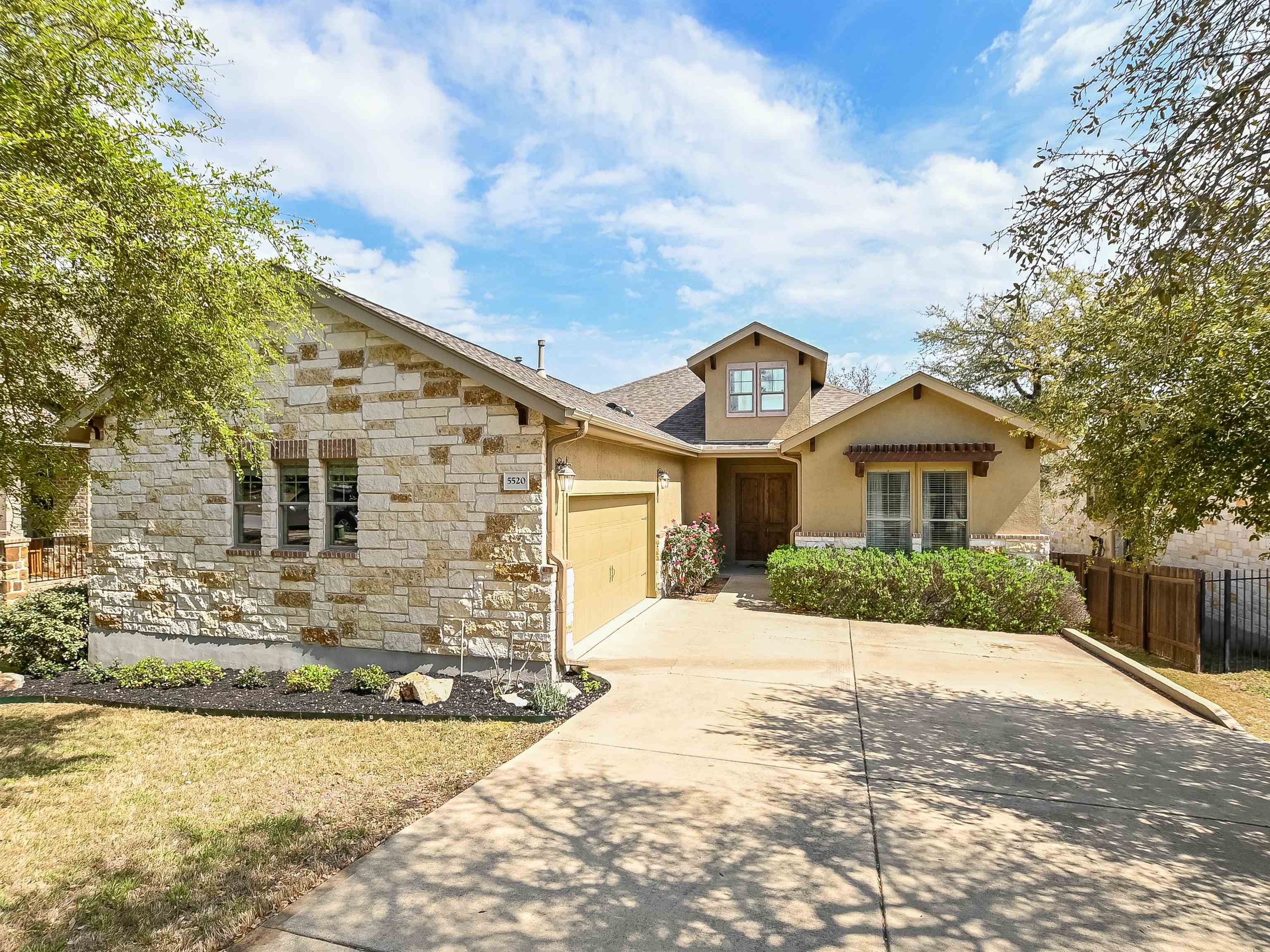 5520 Texas Bluebell Drive Property Photo 1