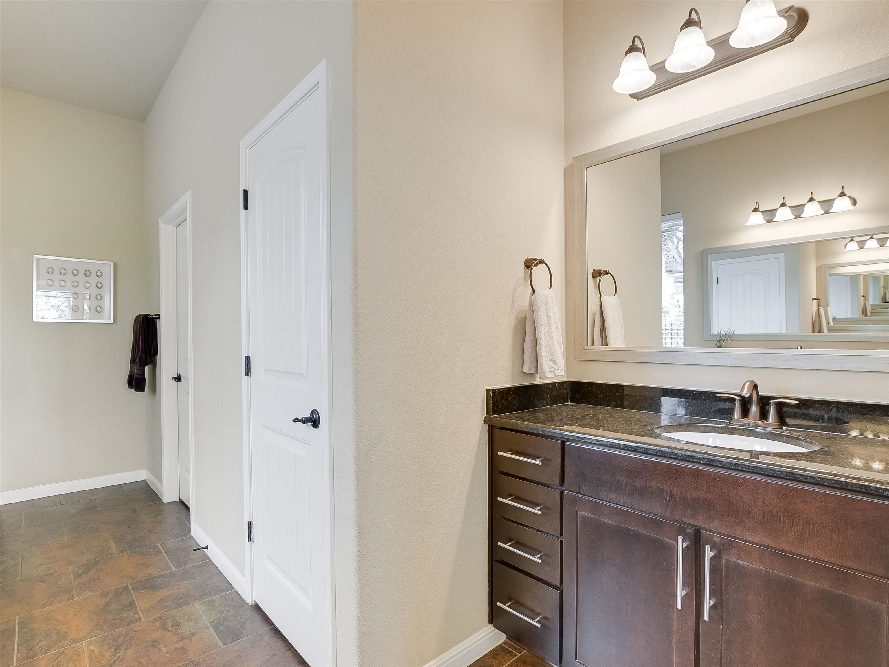 5520 Texas Bluebell Drive Property Photo 20