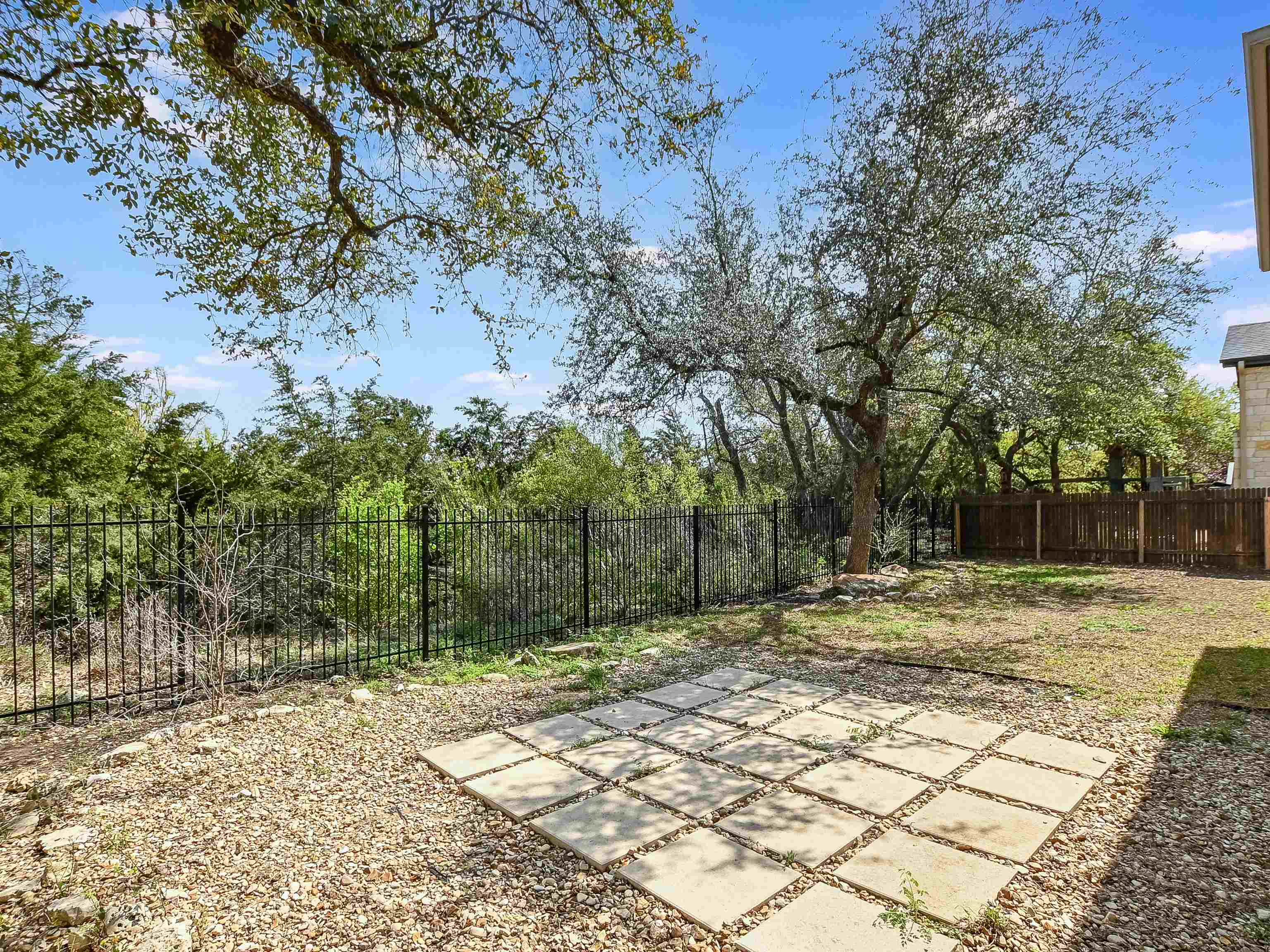 5520 Texas Bluebell Drive Property Photo 29