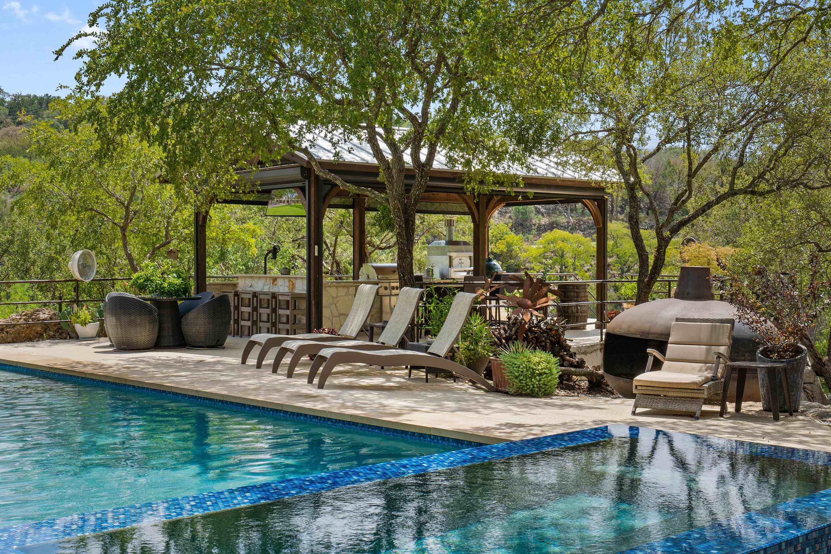 1450 Los Escondidos Property Photo 15
