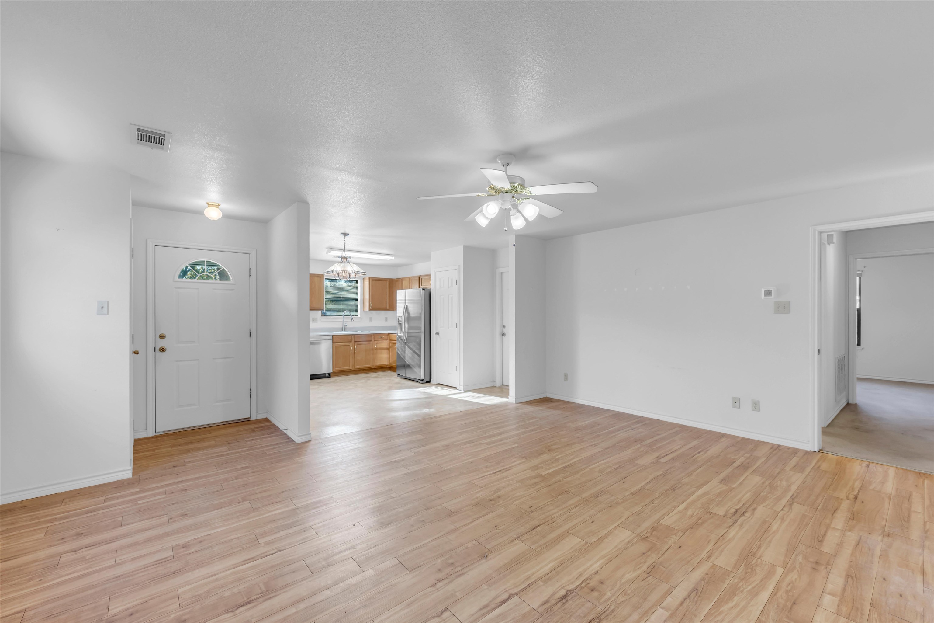 2124 Ridgeview Property Photo 3