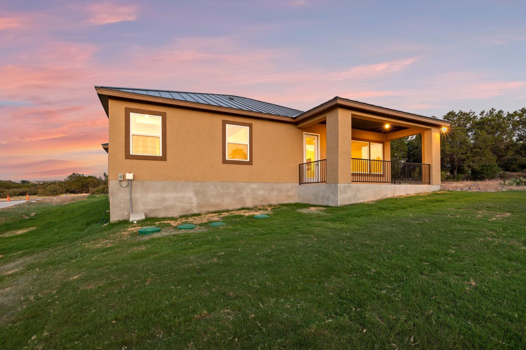 602 N Long Shot Property Photo 7