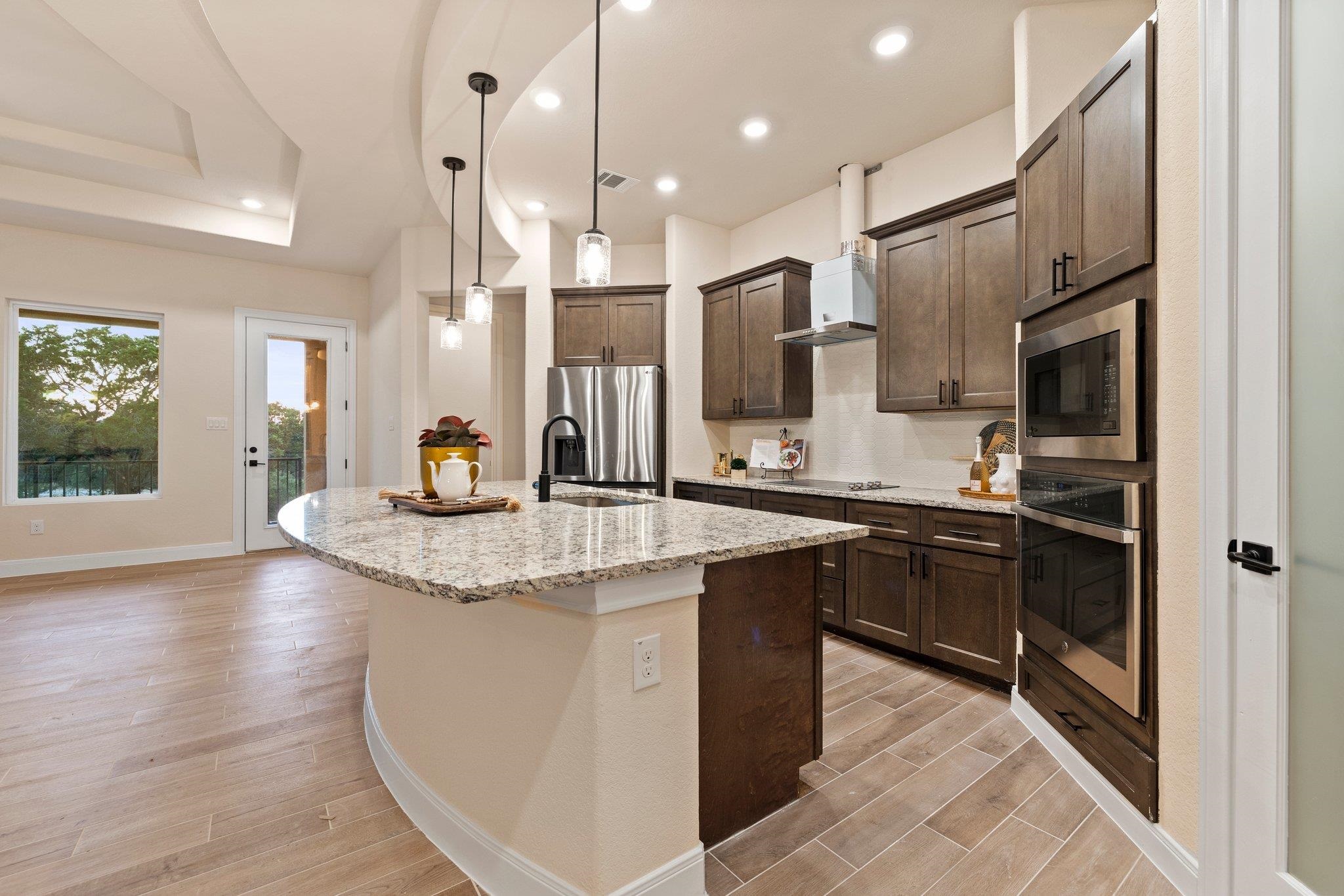 602 N Long Shot Property Photo 16