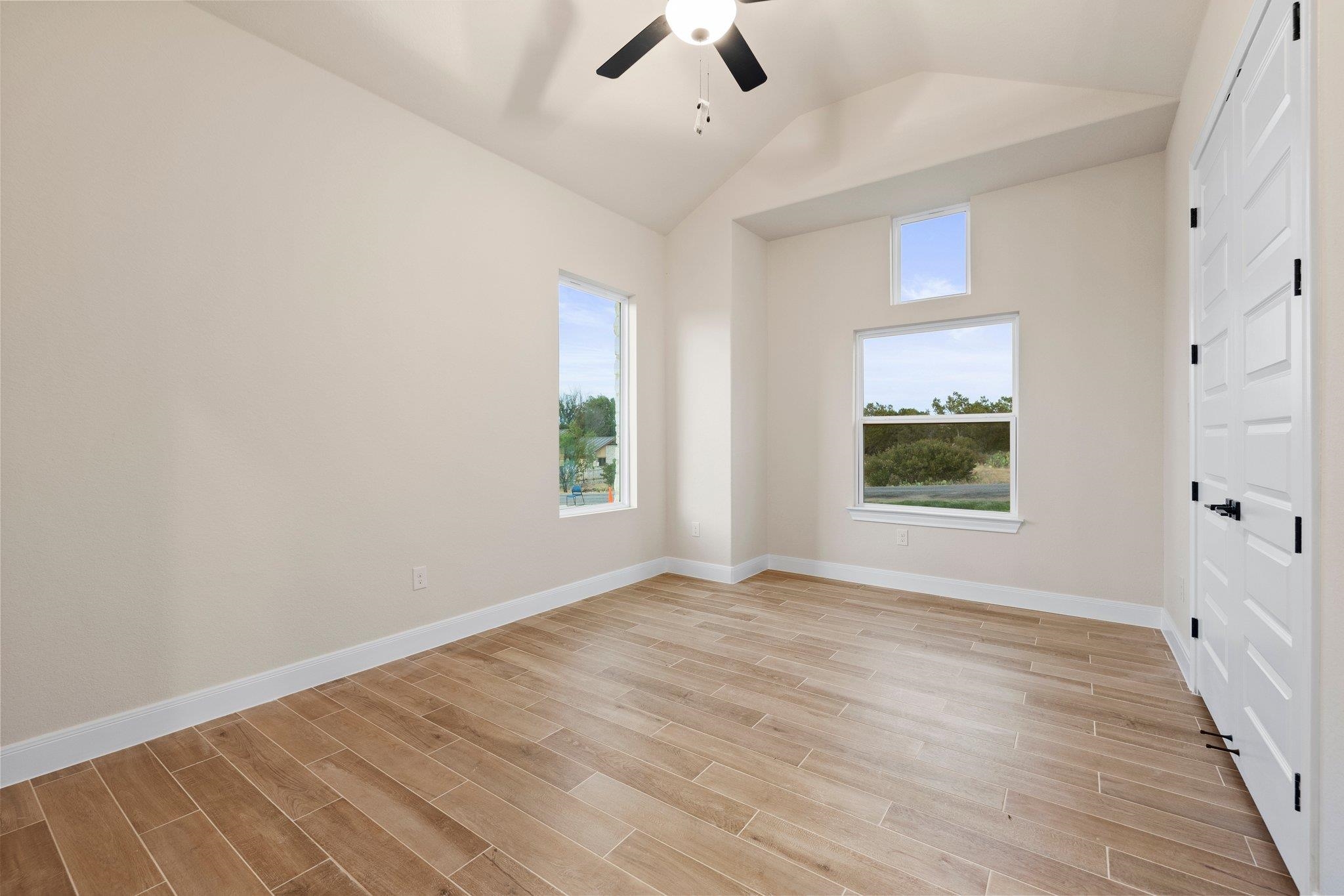 602 N Long Shot Property Photo 21
