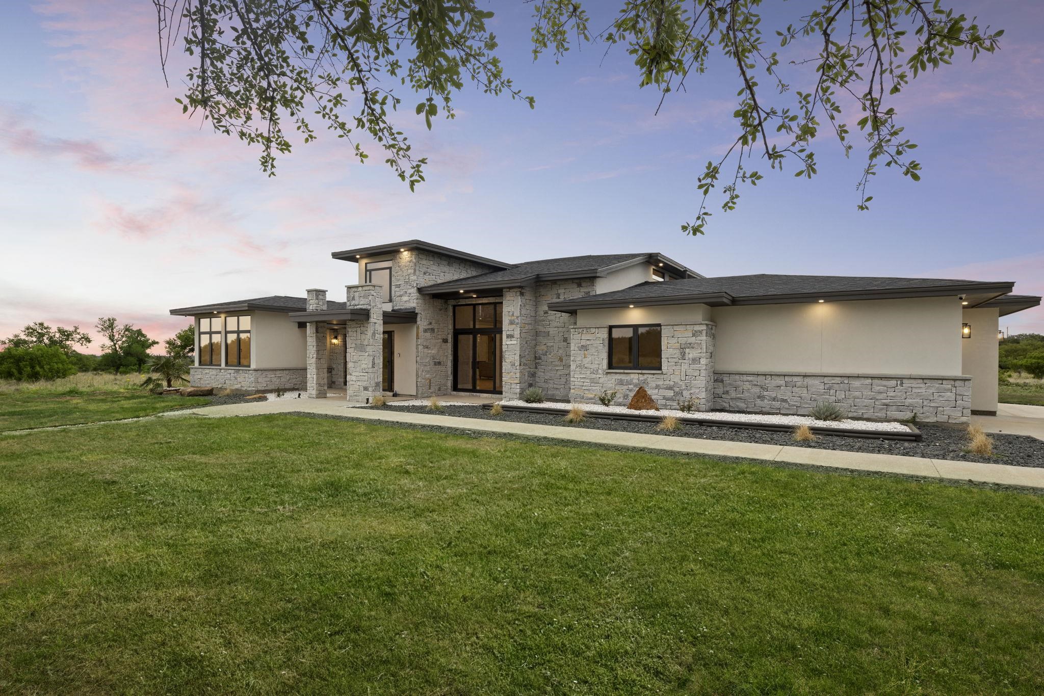 368 Indian Ridge Property Photo 2