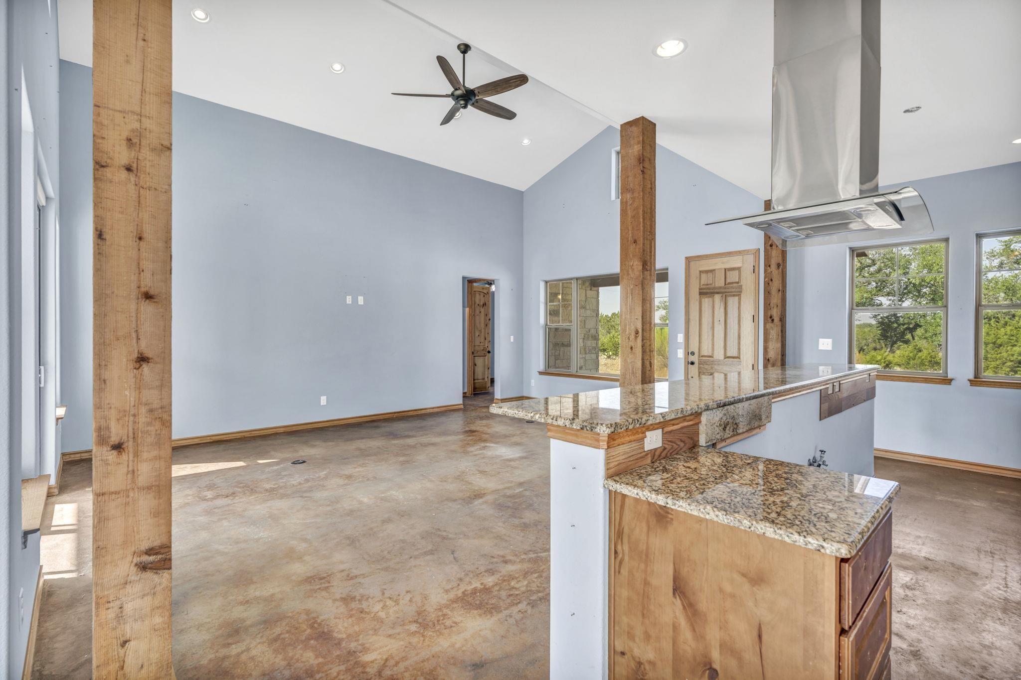 851 Twisted Oak Property Photo 9