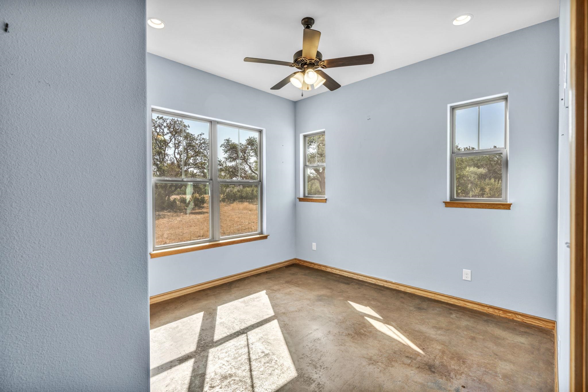 851 Twisted Oak Property Photo 19