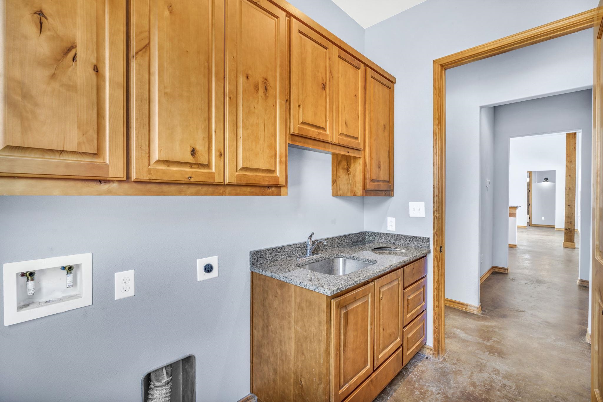 851 Twisted Oak Property Photo 25