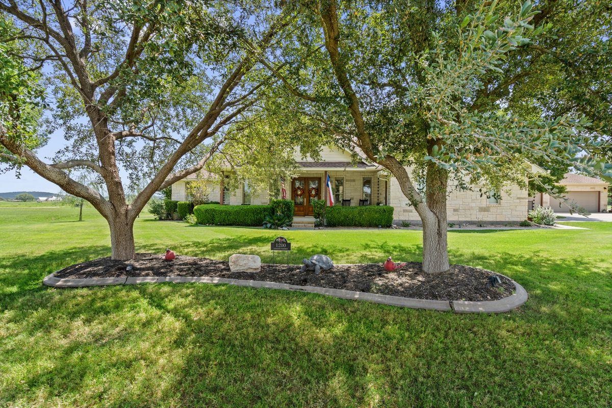 1200 Legends Pkwy Property Photo 6
